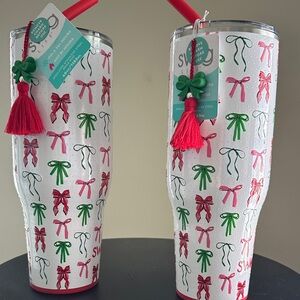 Swig 40 0z Festive Bow Tumbler with Red Tassel